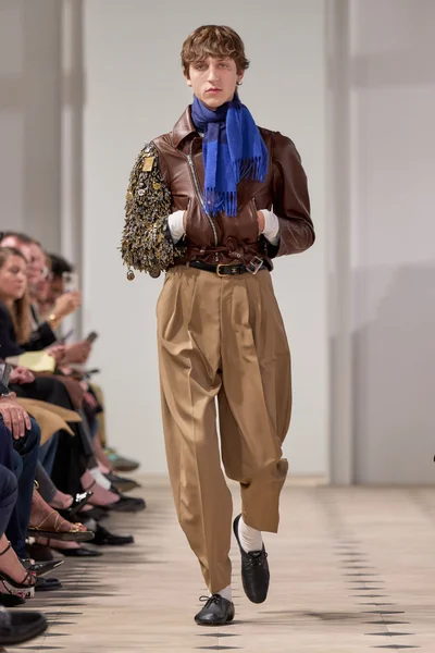 Look 41